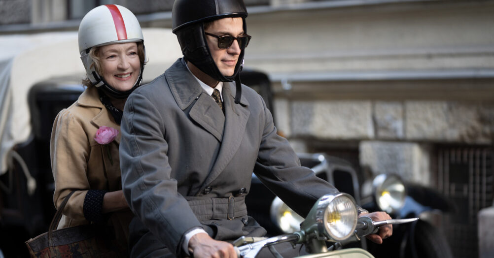 boom reviews Mrs. Harris goes to Paris