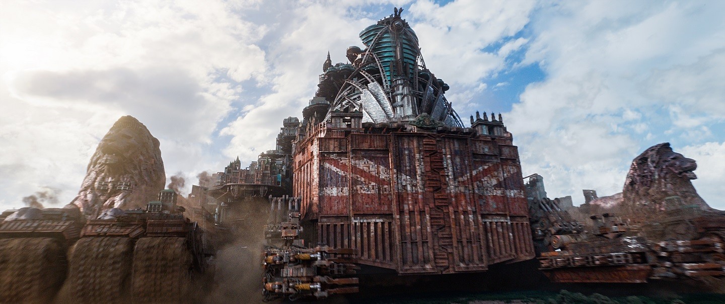 boom reviews Mortal Engines