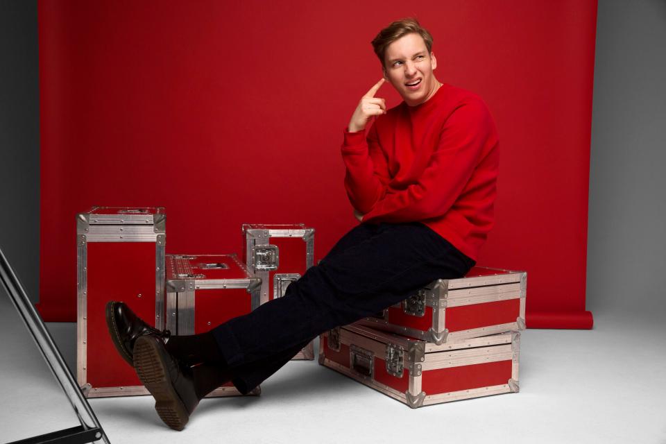 boom reviews George Ezra- Staying at Tamara's